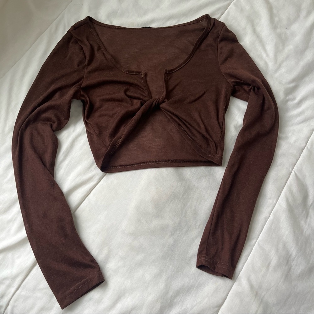 LONG SLEEVE TWIST FRONT TOP